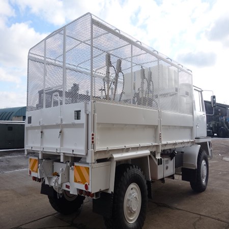 Used Bedford TM 4x4 lube/service truck - 11849 for sale